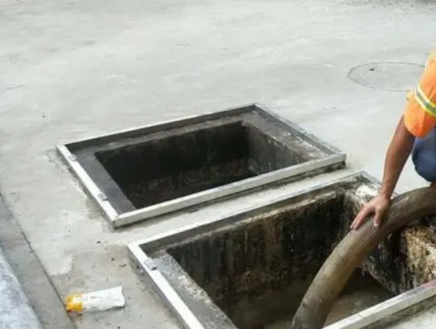三道镇化粪池清理